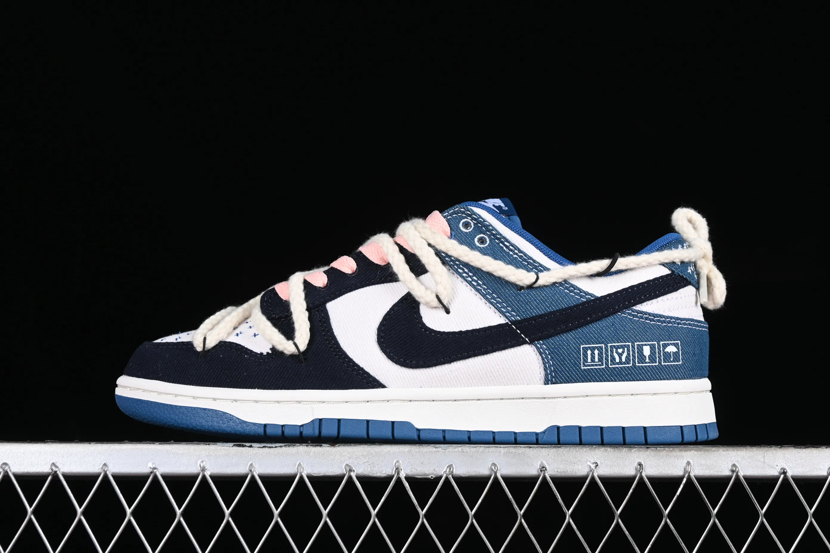 All categories Nk SB Dunk series Nk SB Dunk Low low-top sneakers J version Nk Dunk Low Retro "Industrial Blue" washed denim SB low-top casual sneakers DV0834-101